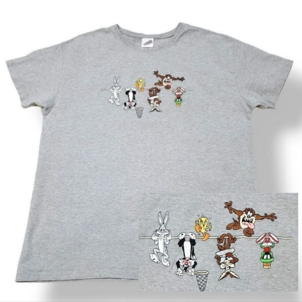 NEW Vintage 1999 Warner Bros Studio Store Embroidered Cartoon Characters T-shirt